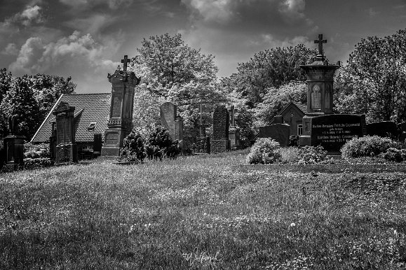 Timmel Kirche, Kirchhof und Friedhof - Mai 2019