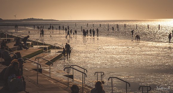 Norddeich im September 2021 Die Promenade in Norddeich scheint gelungen.